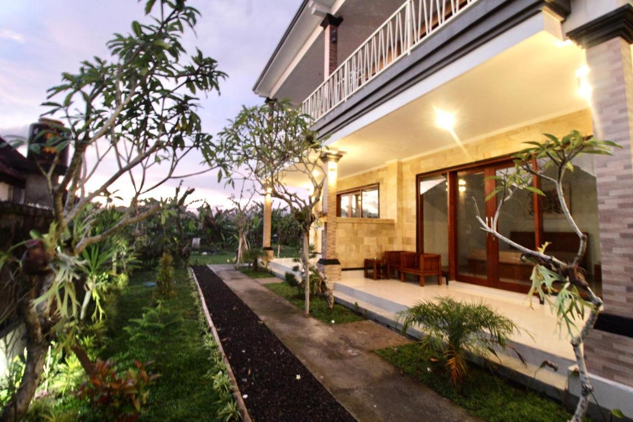 Ekadwi Guesthouse Gianyar  Exterior photo